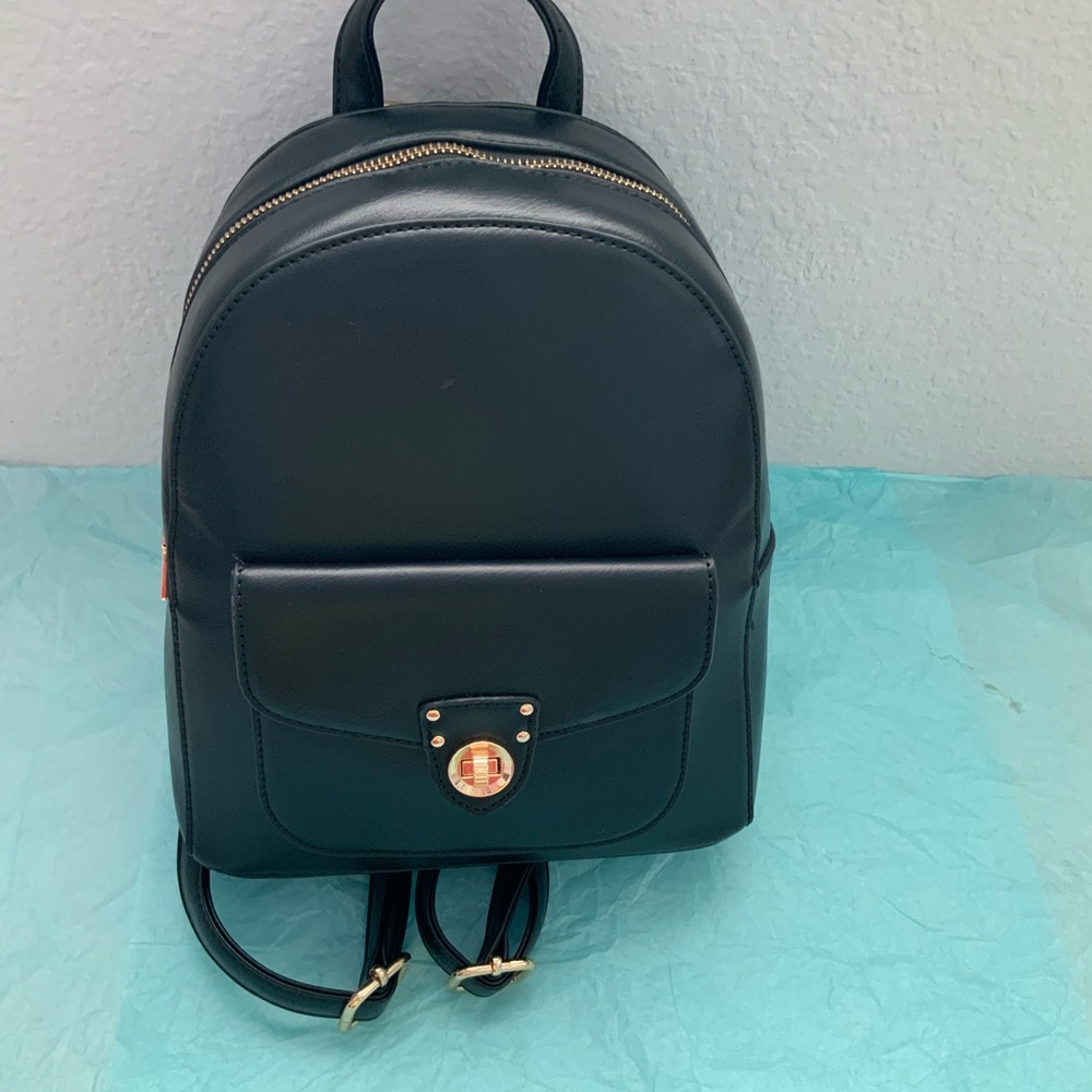 Super Cute New Never Used Black Convertible Backpack Purse